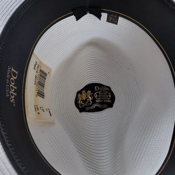 Fedora - Picture 3 of 3